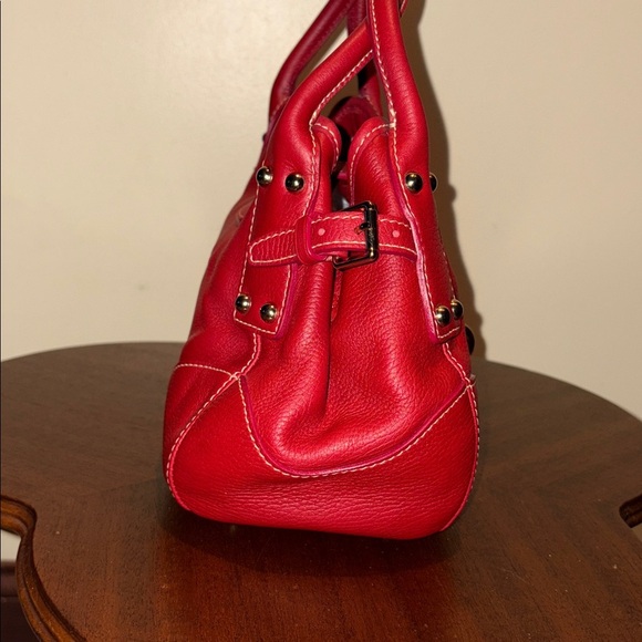 Dooney & Bourke  satchel holiday red gold tone  front clasp closure  like new - Picture 5 of 17